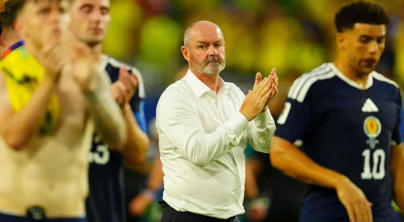 The great paradox of Scotland’s World Cup. The fans, superb. The team? Dismal | Ewan Murray